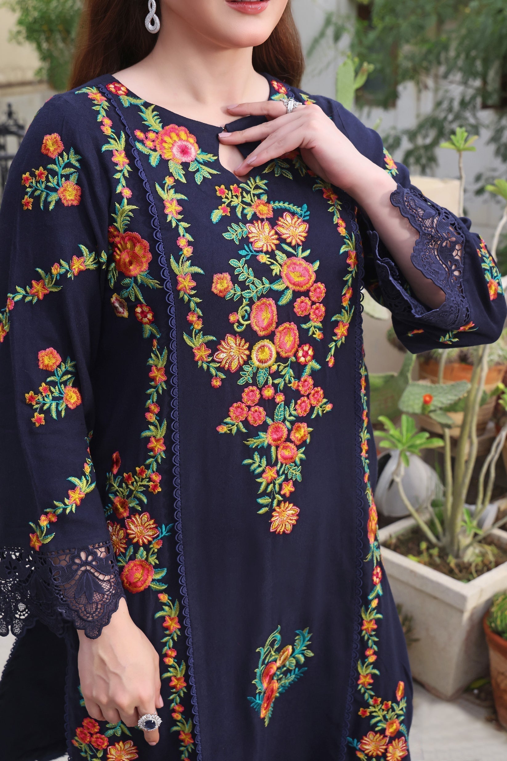 3PC Lawn EMBROIDERED SHIRT WITH COURTRAI PRINTED Dupatta & TROUSER   676