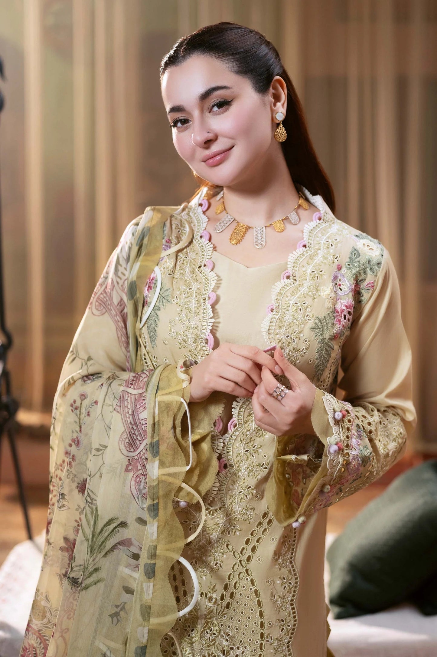 JADE DHANAK UNSTITCH-3PC Embroidered Shirt with Digital Printed WOOL SHAL V523