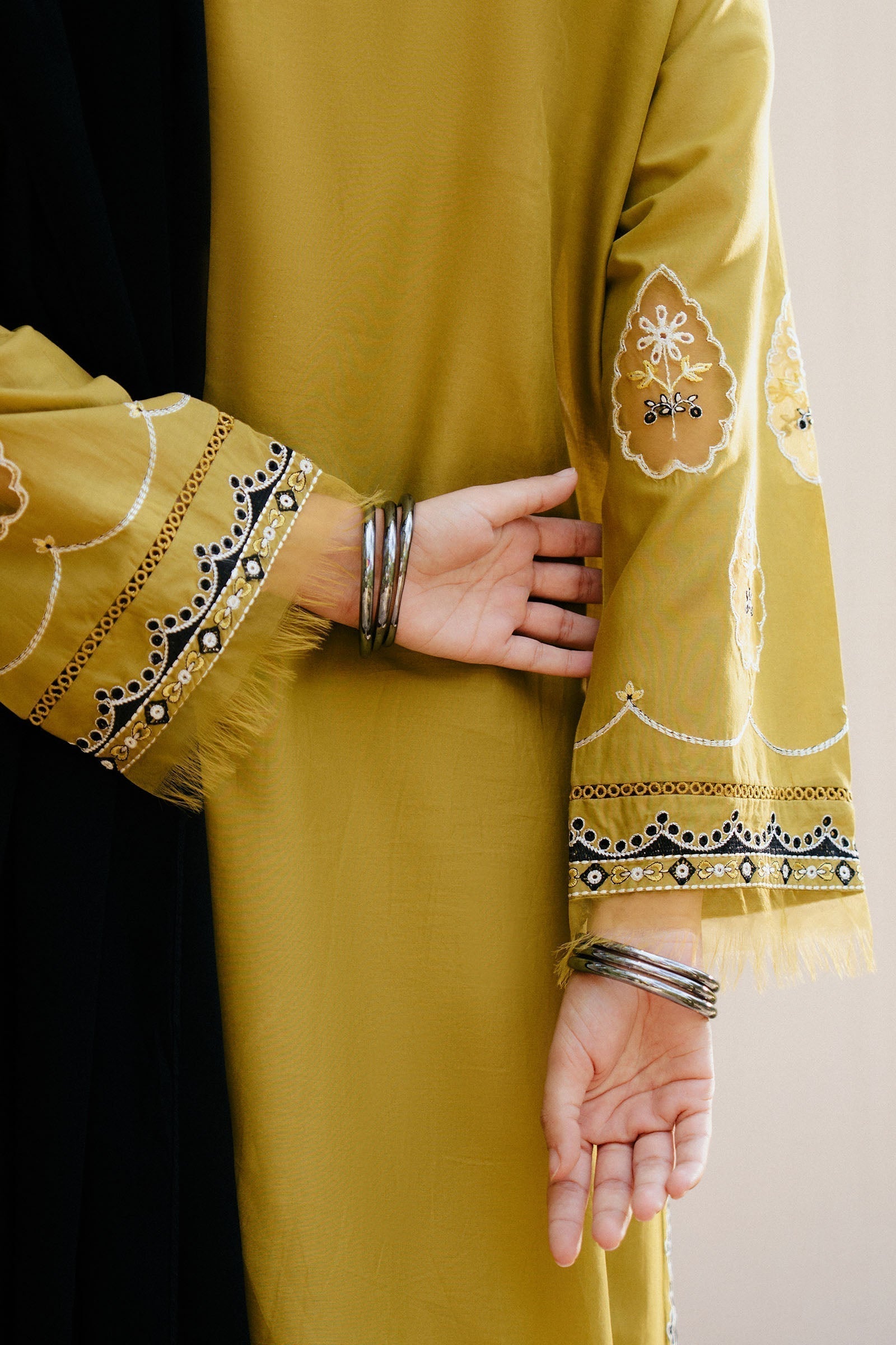 '-3PC DHANAK EMBROIDERED SHIRT WITH CHIFFON EMBROIDERED SHAWL & DHANAK TOUSER- 673