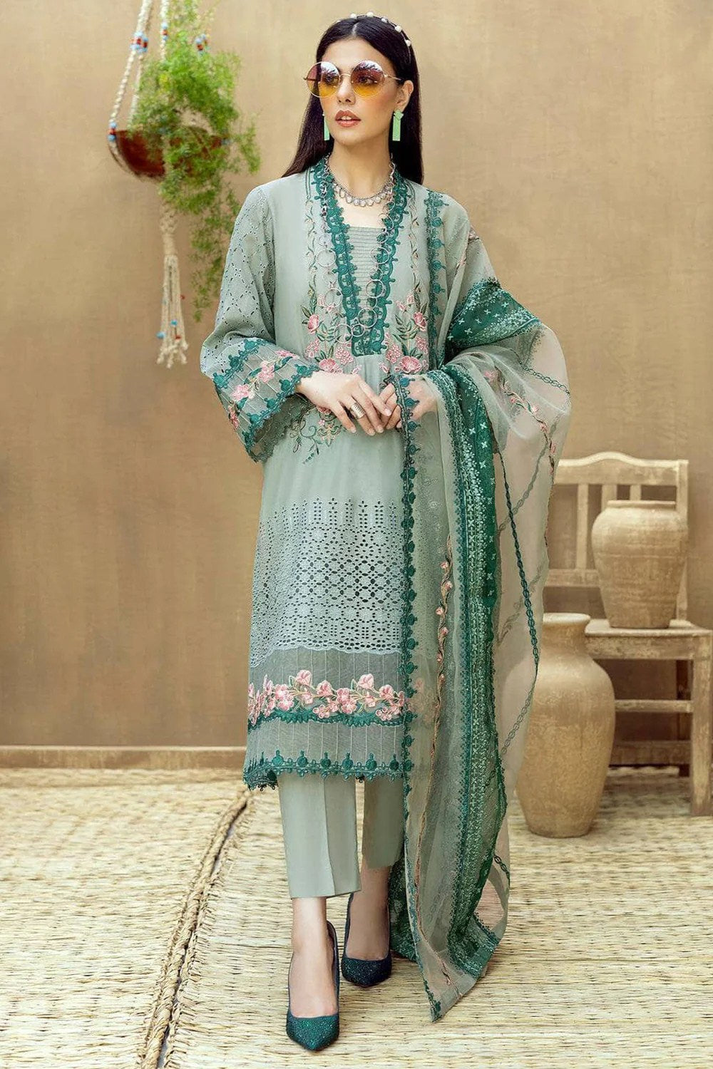 3 Piece Embroidered Lawn Shirt with Embroidered Organza dupatta V16