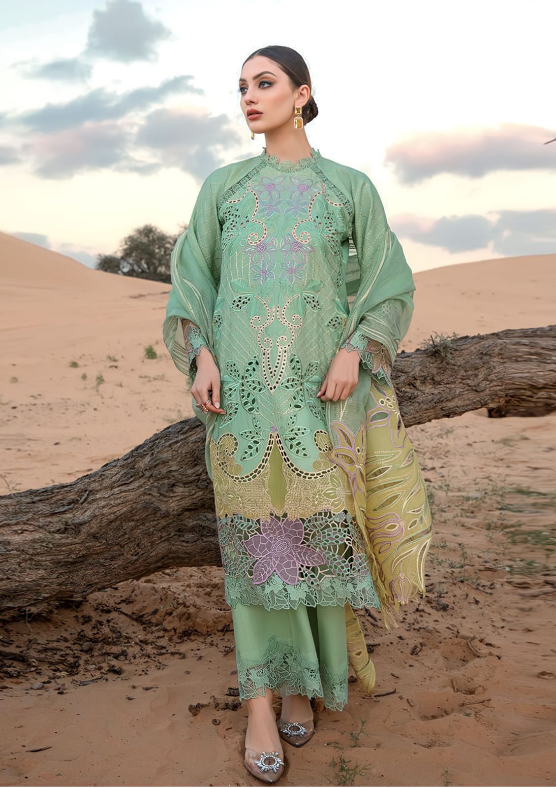 3 Piece Embroidered Lawn Shirt with Embroidered Organza Dupatta V816