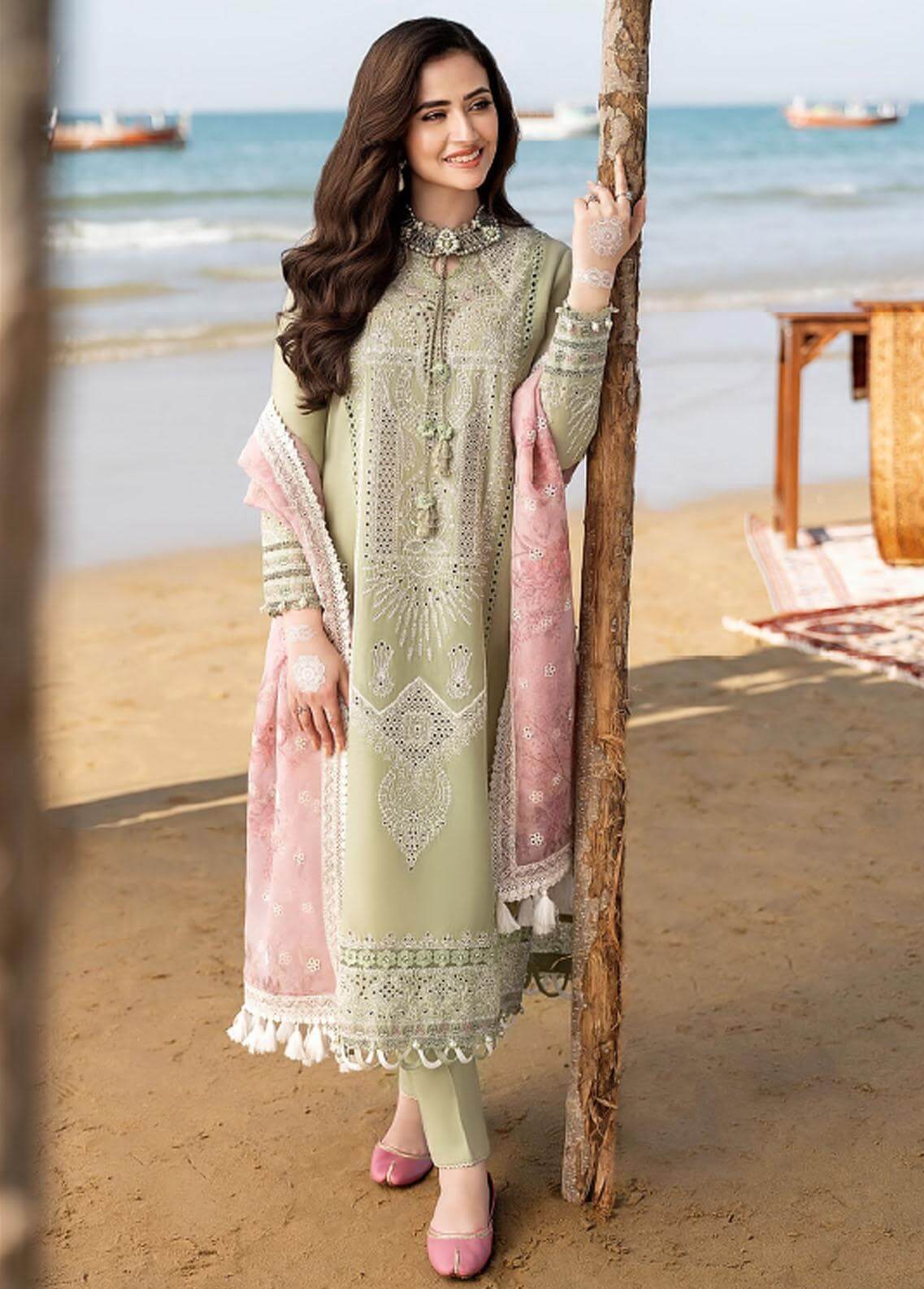 3 Piece Embroidered Lawn Shirt with Printed Organza Dupatta V10